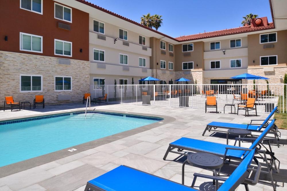 Holiday Inn Express Santa Rosa North