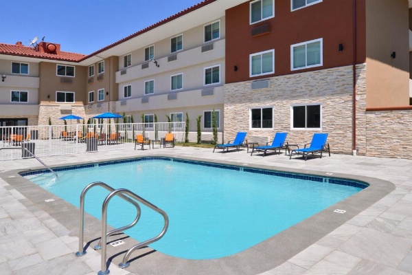 Holiday Inn Express Santa Rosa North image 11