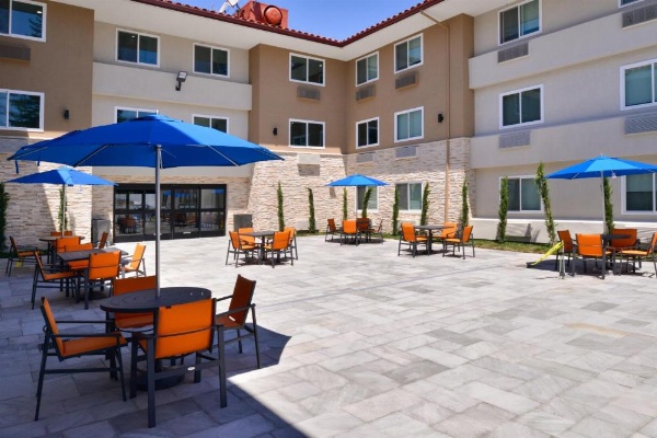 Holiday Inn Express Santa Rosa North image 19